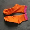 Mulheres de algodão mistura meias respiráveis ​​meias esportes casuais casuais tornozelo designer de designer letra de impressão estudantes spany k8583