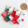 Högkvalitativ Kid Christmas Sock Santa Claus Xmas Tree Elk Print Baby Socks Höst Vinter Mjuk andningsbar Varm Bomull Barnstrumpor WVT1225