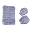 Новорожденные Hat Перчатки Set Детский хлопок Головные уборы и перчатки не поцарапать и держать в тепле для младенцев Мальчики Stripe Caps