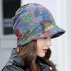 LongKeeper Mode Femmes Bonnets Automne Multifonctionnel Caps Écharpe D'hiver Chapeaux Femme Chaud Visière Bonnet Casual Skullies Gorros Y201024