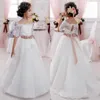 Utanför axeln söt blomma flicka klänningar för bröllop vintage spets med korall båge bälte prinsessan lace-up kids communion klänningar