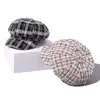 Bérets 2021 Grille Laine Femmes Béret Automne Hiver Casquette Octogonale Chapeaux Élégant Artiste Peintre Sboy Casquettes Noir Gris