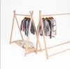 Altri mobili per bambini negozio di abbigliamento scaffale in legno massello Semplice scaffale da pavimento in legno per cameretta dei bambini