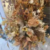 結婚式の講堂の柔らかい装飾材料秋の装飾的な花アートオレンジ色のローズハランジアチェリーの花