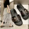 Xiaying Smile Sandals and slipper wear summer thick bottom fashion wild word student flat bottom beach slippers Y200624