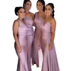 One Shoulder Bridesmaid Dresses For Africa Unique Design 2022 Ny full längd Bröllopsgästklänningar Junior Maid of Honor Dress Ribbo235G