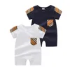 Baby Romper Småbarn Barn Crewneck Enkelknäppta Jumpsuits Designer Spädbarn Onesie Nyfödd Fritidskläder 0-24 månader