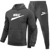 2022 Mäns Tracksuit Casual Truckes Byxor Ställer Märke Logo Skriv ut Atletisk Sport Suit Male Fashion Sweatsuit Set Classic Men Kläder