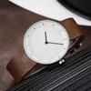 40mm Round Dial Male Armbandsur Azol Mode Casual Style Quartz Läderband Se liv Vattentäta klockor för män