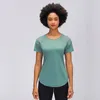 Mesh Cross Cut Yoga Tops Manches courtes léger Respirant Séchage rapide Évider Sexy Loose Solid Color Sports Fitness T-shirt Shirt