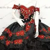 Yeni Tasarımcı Siyah Mexcian Balo Quinceanera Elbiseler Dantel Aplikler Ruffles Etek Organze Tatlı 16 Elbise Balo Elbise Vestido De 15 Anos