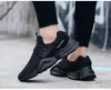 Мужчины сцепляют повседневные туфли модные весенние воздухопроницаемые кружевы черные легкие кроссовки Мужские кроссовки.