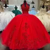 화려한 붉은 Quinceanera 드레스 Halter V 목 멕시코 3D 꽃 꽃 달콤한 15 가운 푹신한 스커트 Vestidos 15 Anos