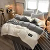 Nieuwe fluwelen fleece beddengoed sets 4 stks streep dekbedovertrek plat ingericht blad kussensloop winter warm bed linnen flanel koningin koning 201114