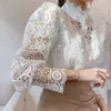 Vintage Solid White Lace Blouse T Shirts Kvinnor Ny Koreanska Button Loose Shirt Toppar Kvinna Hollow Casual Ladies Blusar Blusas