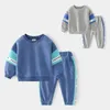 Jungen Herbst 2021 New Children's Modes Sportanzug langärmelige T-Shirt-Hosen 2-Stück-Sets Freizeit-Outfit Set Tracksuit G220310