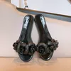 2021 lente en zomer c schoenen mode casual schoenen dame stijl platte slippers platte hak sandalen woord coole slippers 35-40