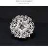 Argent or perle broche or cristal fleur broche corsage écharpe boucle robe costume épingles femmes mode bijoux cadeau volonté et cadeau de sable