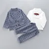 Nieuw 3-delig jongenspak pak baby geruite kleding wit overhemd + vlinderdas + broek pak kinderen herfstkleding herenkleding kind 201127