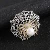 Pins Broschen Niedliche Goldfarbe Strass Spinnenbrosche Mode Vintage Elegantes Insekt Für Frauen Männer Kleid Mantel Zubehör Geschenke Kirk22