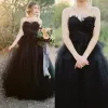 Abiti da sposa gotica nera Abito da sposa APPLICA APPLICA APPLICA TULLE TULLE MADE PIÙ LUCCHINA PIANO VIME VEStitido de nolia