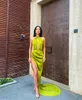 2020 Arabische Avondjurken Sexy Halter Mouwloze Prom Dress Dij Split Red Runway Fashion Jads Roken De Mariée