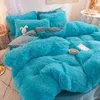 Luxo inverno Bedding Quente Conjunto Duplo Lado Engrossar Mink Fleece Cama de lã e fronhas Capa de colcha 4 PCS Queen King Size Home 211224