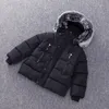 Winterkinder Fashon lässig warm warme Kapuze Jungen Mäntel Outerwears für Kinder Dicke Sportmäntel Jackrts Outfit down Parkas