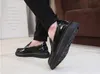 Hot Driving Shoe Scarpe casual in vera pelle Nero aumento Mocassini slip on Scarpe da uomo Scarpe da uomo fatte a mano con punta tonda