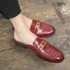 Zapatillas de suela plana de cuero con patrón de cocodrilo de alta calidad, zapatillas de suela plana clásicas italianas para hombres, sandalias de mulas, zapatos sin cordones, tamaño grande 38-47