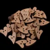 100st 20mm Hjärtformad trä sömnadsknappar Scrapbooking DIY Brown Wood 2 Hål Knapp för hantverk Scrapbooking Acc JLLAIZ