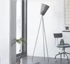 Nordic Designer Lampa podłogowa Nowoczesne Żelazo Lampy podłogowe do salonu Sypialnia Study Decor Creative Home E27 Stojący Lampa