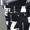 Męskie białe litery Liczby Drukuj Czarne dżinsy Trendy Sim Fit Stretch Denim Ołówek Spodnie Spodnie G0104