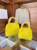 Ladies luxury brand handbag 2021 high-end fashion bags Seven colors to choose from a versatile bag Size Medium 20cm Small 15cm H320I