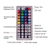 alta calidad de plástico 150-LED 12V-5050 RGB IR44 Light Strip Set con control remoto IR Controller (Lámina blanca de la lámpara) entrega libre