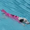 Pet Dog Pływanie Kurtka Kurtka Rekin Kształt Pływak Kamizelki Wydajność Pomoc Kostium Moda Zwierzęta Plenerowa Swim Oxford Tkaniny Ubrania z Lo 201109