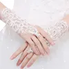 2022 Luxury Short Lace Bride Bridal Gloves Crystals Wedding Accessories Lace Gloves for Brides Fingerless Wrist Length five styles in stock