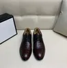 Mens Business Office Äkta Läder Skor Gentleman Varumärke Bröllopsfest Black Brown Skor Stora andningsbara Desinger Dress Shoes