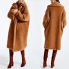 Pelliccia da donna Faux 2021 Cappotto caldo spesso invernale Donna Teddy Giacche e cappotti oversize Capispalla femminile Top Cappotti lunghi casual in lana di agnello