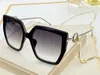 새로운 패션 디자인 여자 선글라스 0410s 스퀘어 플레이트 프레임 귀 체인 UV 400 보호 안경으로 인기있는 간단한 스타일