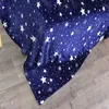Tagesdecke mit leuchtenden Sternen, 200 x 230 cm, hochdichte, superweiche Flanelldecke zum Überziehen für das Sofa/Bett/Auto, tragbare Plaids 201130