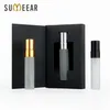 50 st / parti 5ml frostat glas parfymflaska Sprayflaskor med svart och vitt box Atomizer Presentpaket