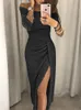 Casual Dresses Elegant Evening Formal 2021 Women's Hip-covered Slit One-line Collar Dress Sparkling Dinner Designer Wwomens