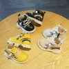 Pelle di cartone animato 0-2 anni Inverno per bambini Bambino antiscivolo Scarpe da bambino arcobaleno Stivali Martin LJ201104