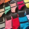 Beaucoup de couleurs jaune bleu rose chaussettes coton basket Football chaussettes haute qualité impression lettres avec étiquettes