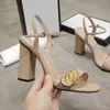 2022 Talons hauts designer Sandal Party Fashion 100% cuir Chaussure de danse Sexy 10,5 cm en daim femmes boucle en métal talon épais femmes robe de mariée chaussures grand 35-42 avec cadre