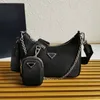 Luxury Shoulder Bag Women's Fashion Classic Hobo Armpitväskor Designer Toppkvalitet Mini Nylon Chain Handväska med låda Storlek 22 * ​​12 * 6cm