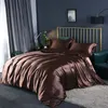 Enkla silke sängkläder uppsättningar 4st European Solid Färg Mulberry Silk Satin Sheet Duvet Cover 1.8m 2m Sommar sängkläder