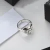 Lyxig designer smycken ring kärlek retro stil blomma fågel bokstäver mode trendiga silver ringar män kvinnans fest förlovningsringar för kvinnor