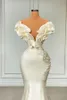 デザインされた新しいイブニングドレスマーメイドキャップスリーブ床の長さの花ビーズ真珠の長い唐様様式ガウンフォーマル着用BC10991
